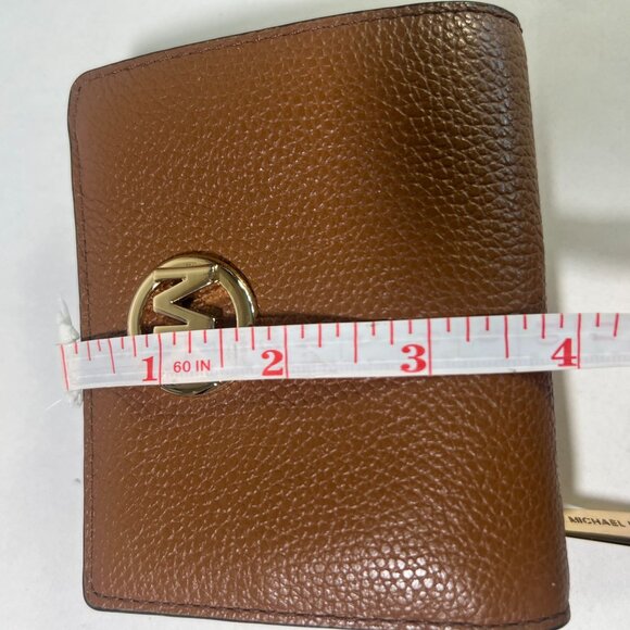 Michael Kors Wallet MK Logo Tan Pebbled Leather Wallet MK Logo Snap Zip Closure - Picture 8 of 10